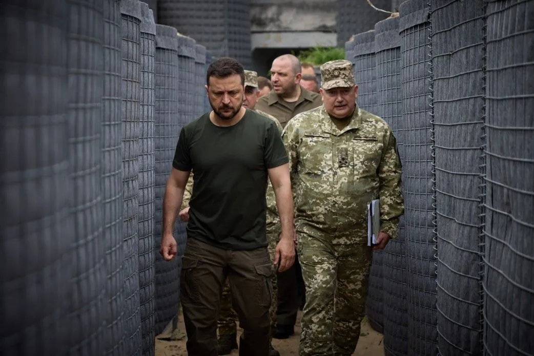 zelensky-in-volyn-inspected-the-construction-of-fortifications-and-held-a-meeting-on-border-protection-with-russia-and-belarus