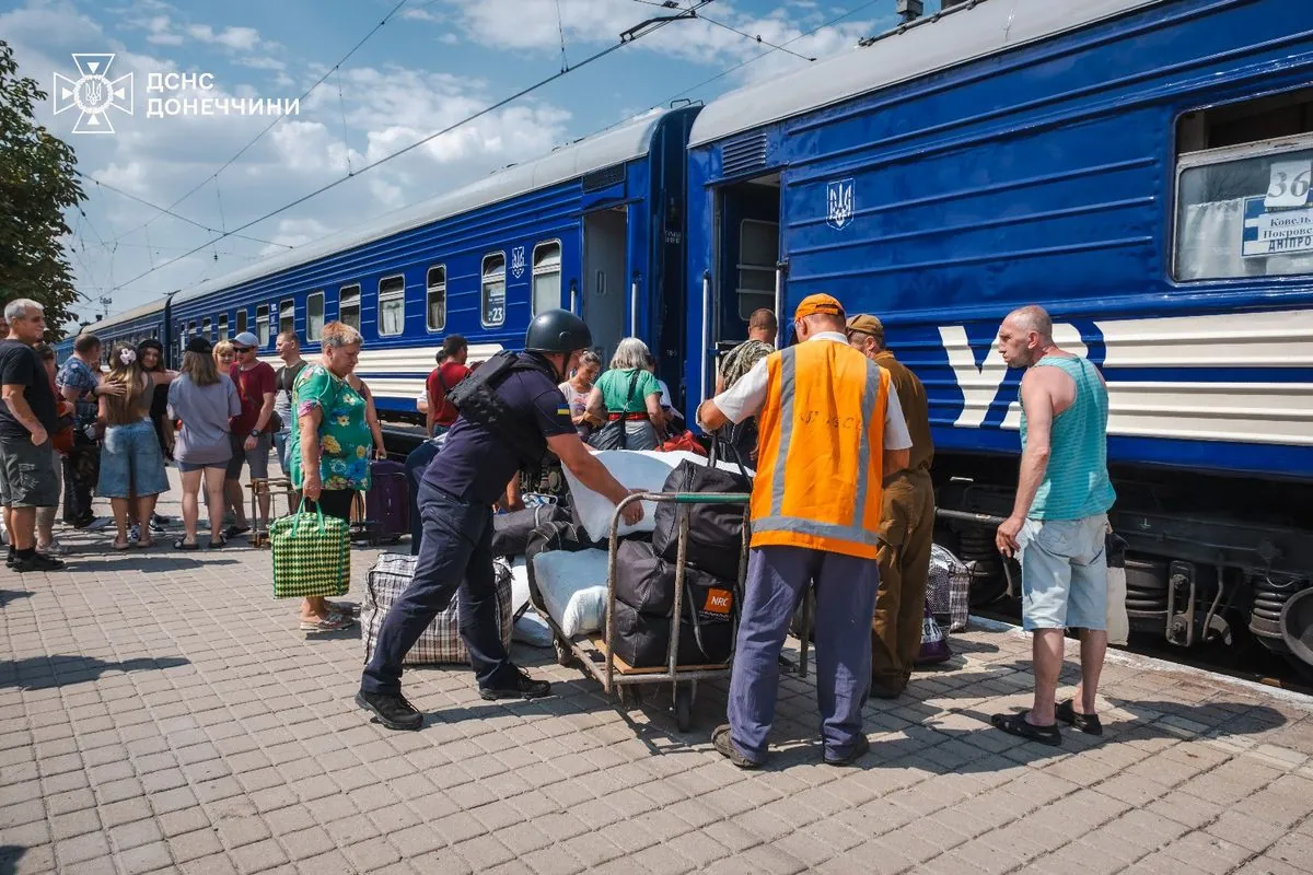 Another 73 residents were evacuated from Pokrovsk district of Donetsk region. Among them are 21 children