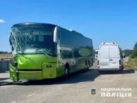 Bus with 28 passengers collided with a truck on the Odesa-Reni highway: a child was hospitalized