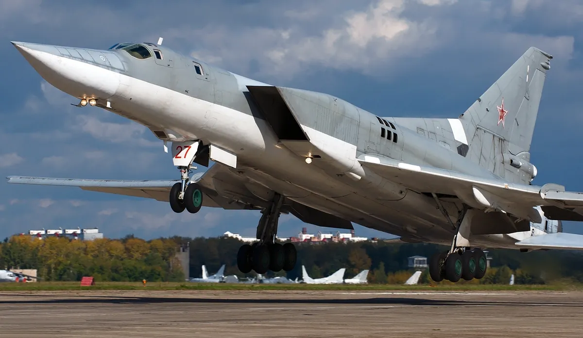 Удару по аеродрому "Оленья": у ГУР підтвердили пошкодження одразу двох бомбардувальників Ту-22М3