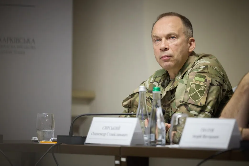 Syrsky discusses situation at the front with Chairman of the Joint Chiefs of Staff