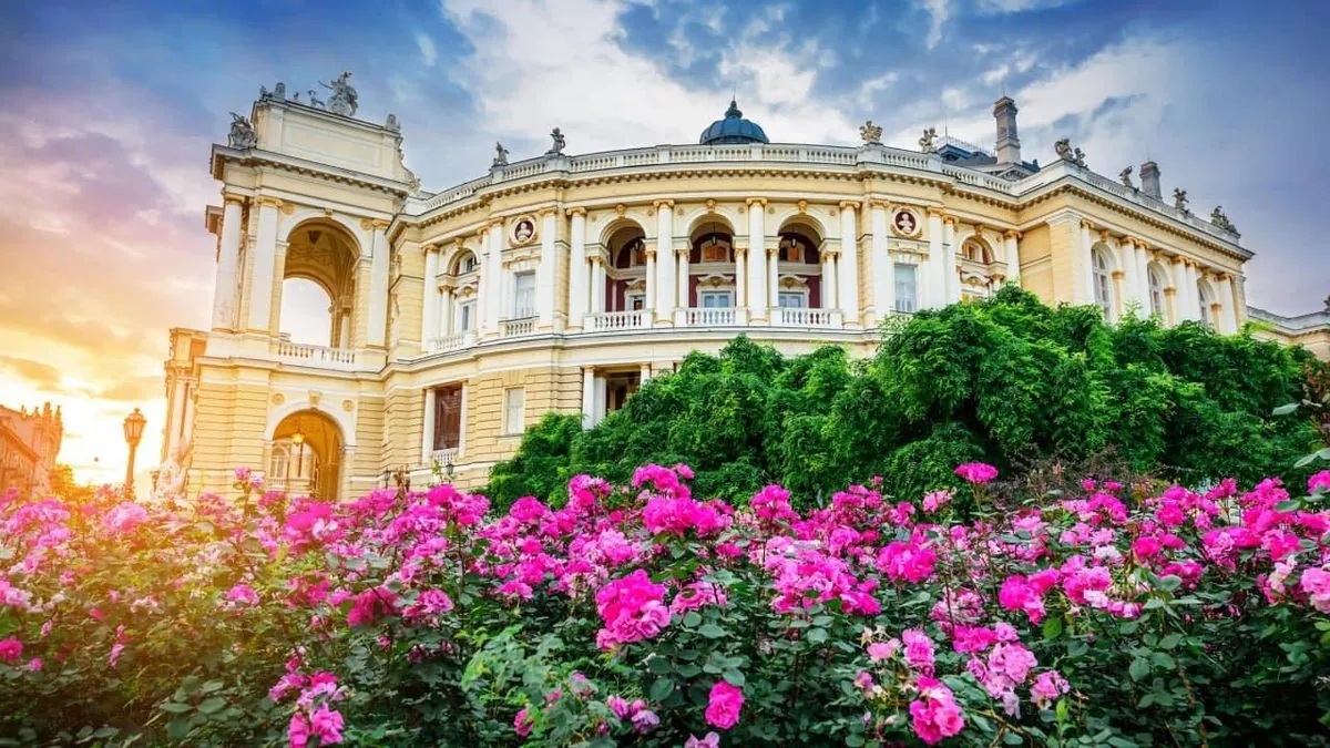 Without Babel and with Glodan: renaming streets in Odesa divided people 50/50