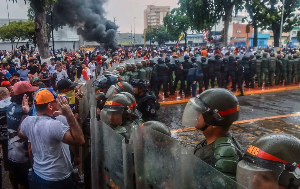Лидер оппозиции в Венесуэле говорит, что боится за свою жизнь
