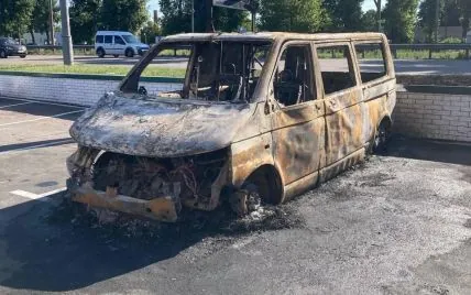 Правоохранители разоблачили около 70 человек в поджогах автомобилей военных