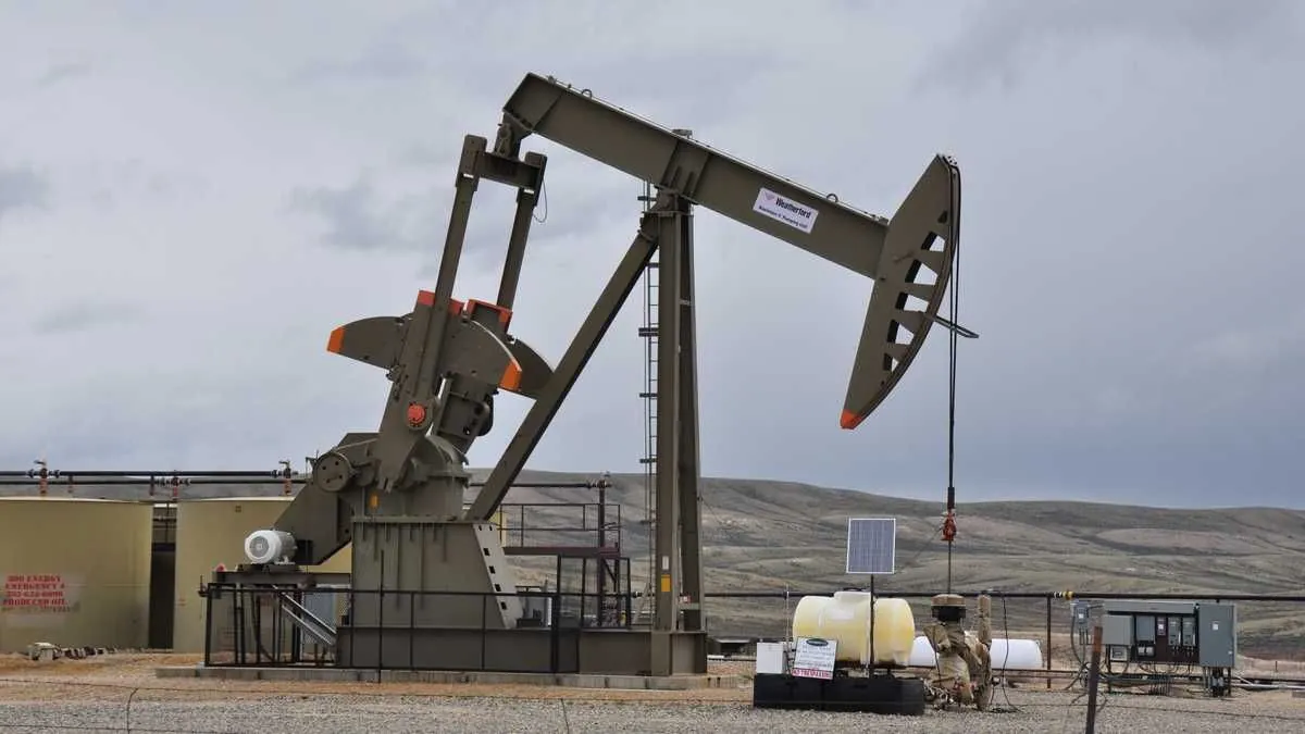 россия снизила темпы добычи нефти на фоне сокращения добычи ОПЕК+