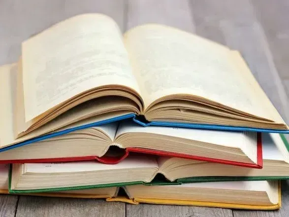 МОН полностью обеспечит 5-7 классы новыми учебниками - Лисовой