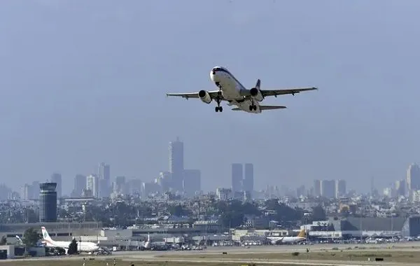 "On any available flight": US, UK urge citizens to leave Lebanon