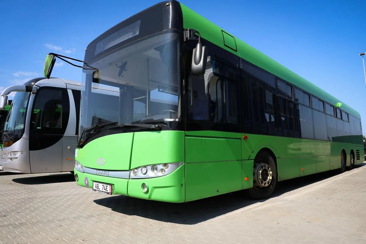 8 громад Киевщины получили 12 школьных автобусов от иностранных партнеров