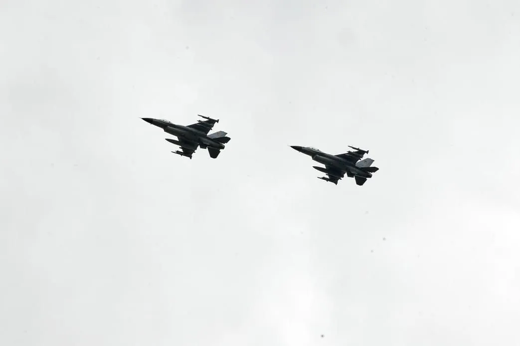 zsu-zmozhut-zbyvaty-bilshe-raket-i-litakiv-pislia-otrymannia-f-16-syrskyi