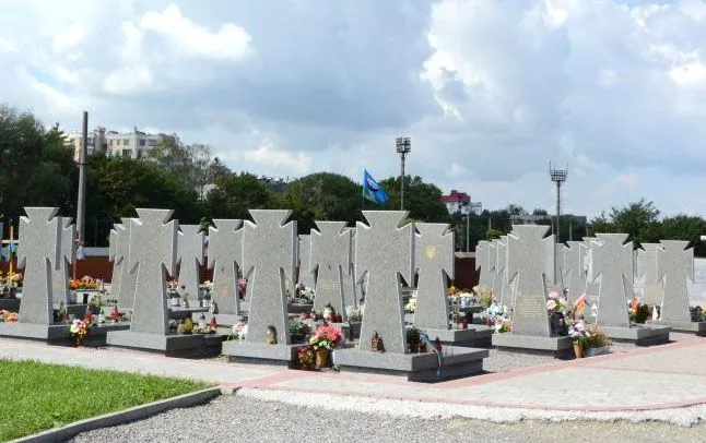 natsionalnoe-voennoe-memorialnoe-kladbishche-na-kakom-etape-raboti-po-obustroistvu-i-iz-kakogo-materiala-budut-izgotavlivatsya-nadgrobiya