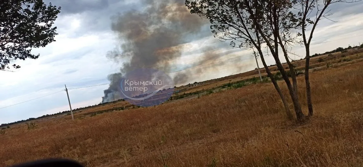 v-okupovanomu-krymu-stalas-pozhezha-na-odnomu-z-aerodromiv-zmi