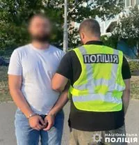 Kyiv detains fraudster who defrauded military, their wives and volunteers of more than half a million hryvnias