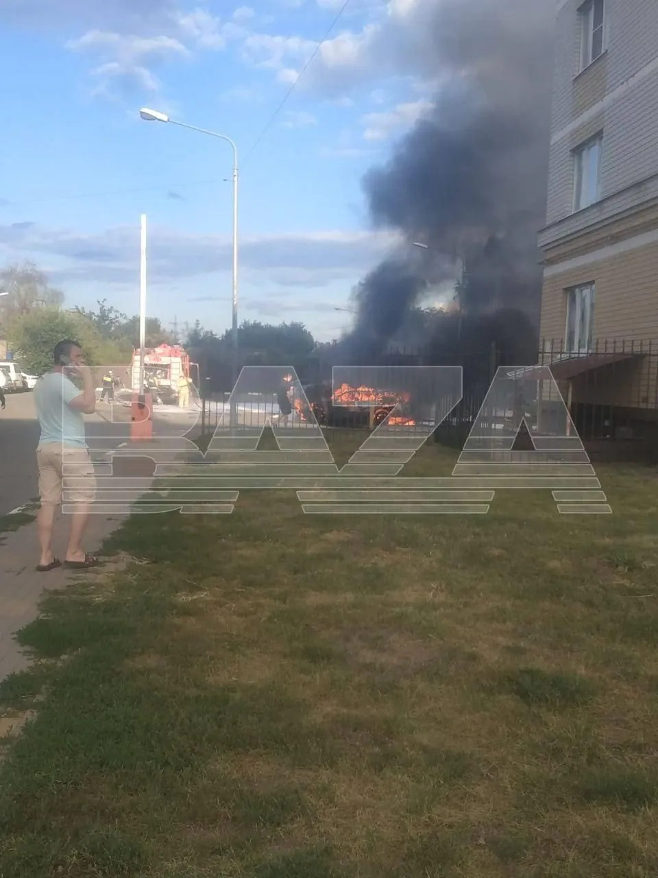 "Бавовна" у бєлгороді: у соцмережах повідомляють про палаючі автомобілі "Бавовна" у бєлгороді: у соцмережах повідомляють про палаючі автомобілі
