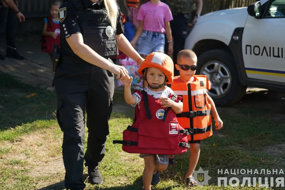 Police show photos of evacuation in Sumy region