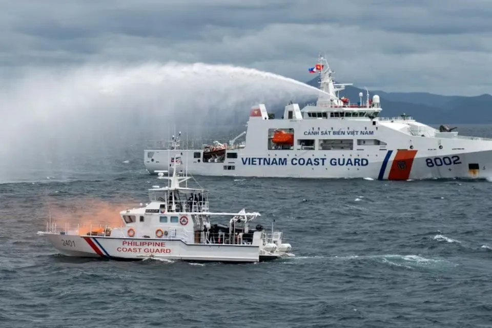 philippines-and-vietnam-conduct-first-joint-coast-guard-exercises-in-the-south-china-sea