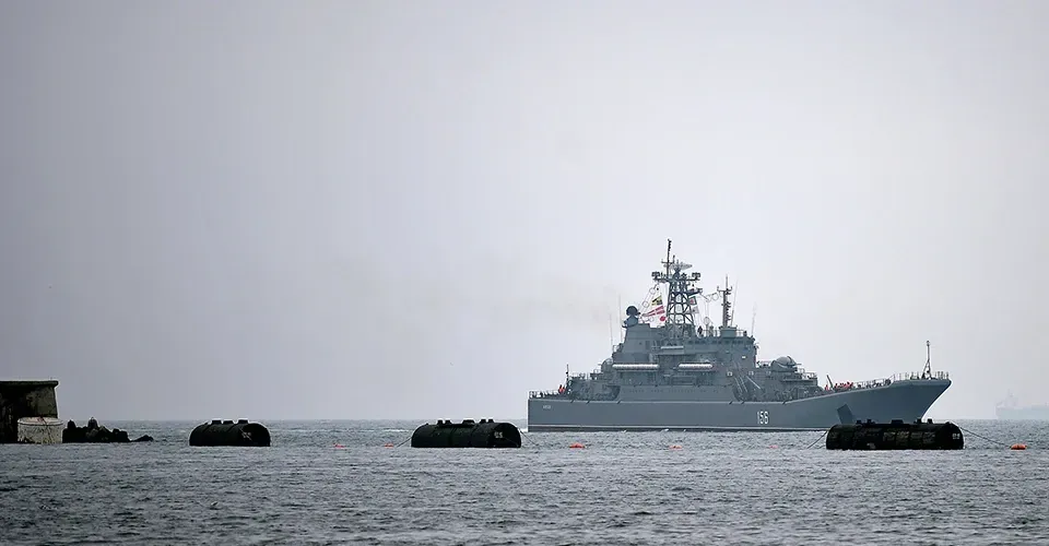 one-russian-missile-carrier-on-duty-in-the-black-sea-total-volley-of-up-to-four-calibers-navy