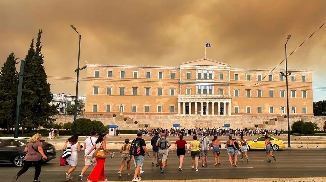 greece-declares-state-of-alert-due-to-wildfires-near-athens