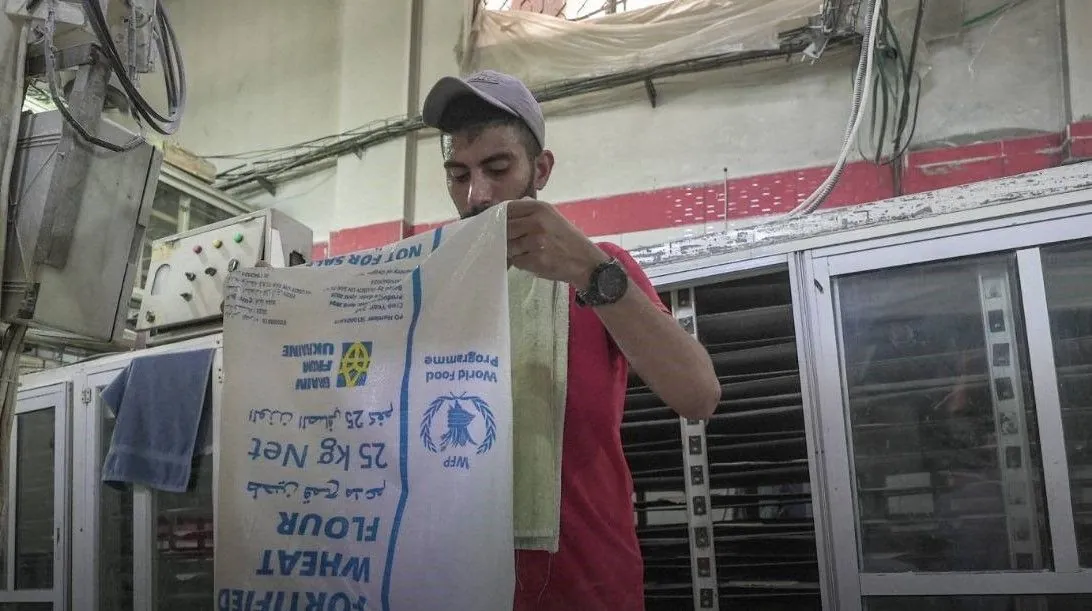 1000 tons of flour sent by Ukraine to help the population delivered to Gaza