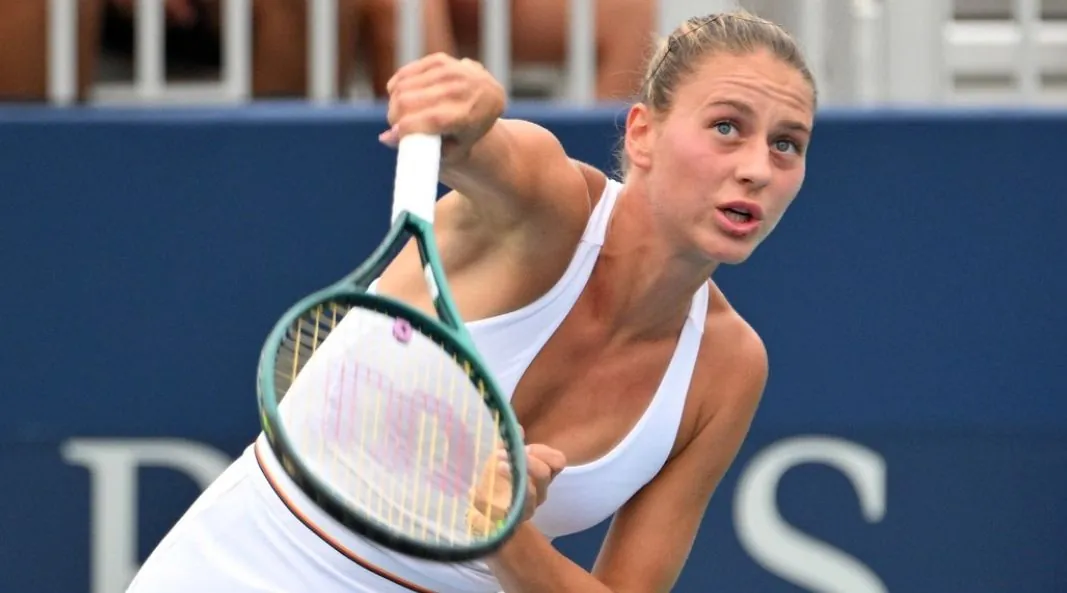 marta-kostiuk-defeats-elise-mertens-at-the-start-of-the-wta-1000-tournament-in-cincinnati