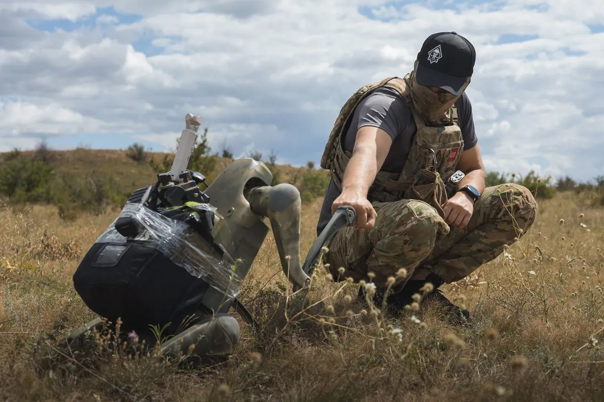 They deliver ammunition and reconnoiter the area: Ukrainian defense forces use robotic dogs at the front