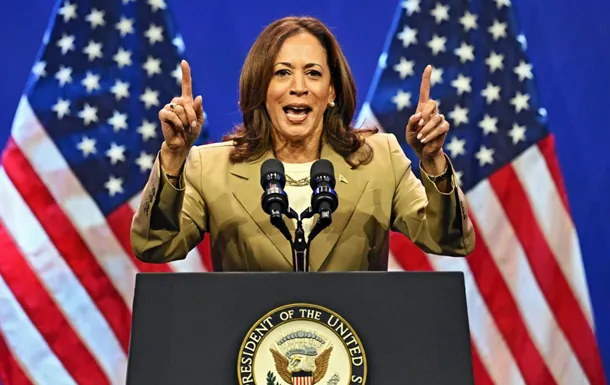 harris-leads-trump-in-five-key-states-poll