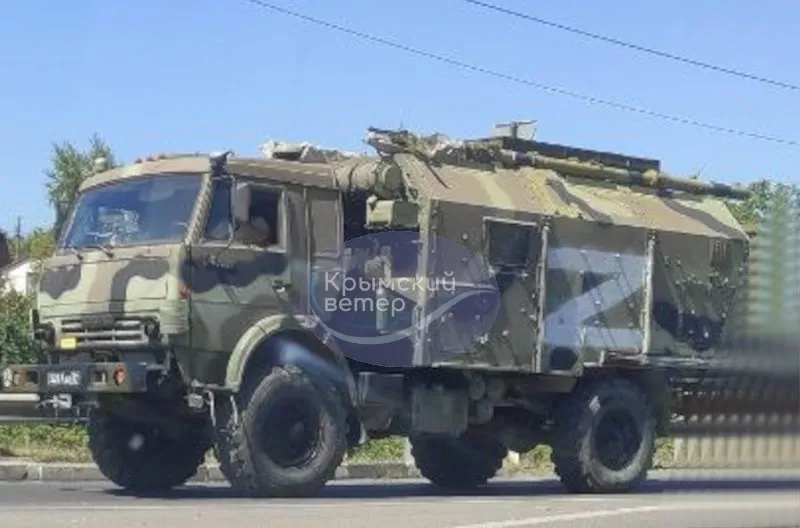 to-the-kherson-or-kursk-direction-movement-of-russian-military-equipment-spotted-in-occupied-crimea