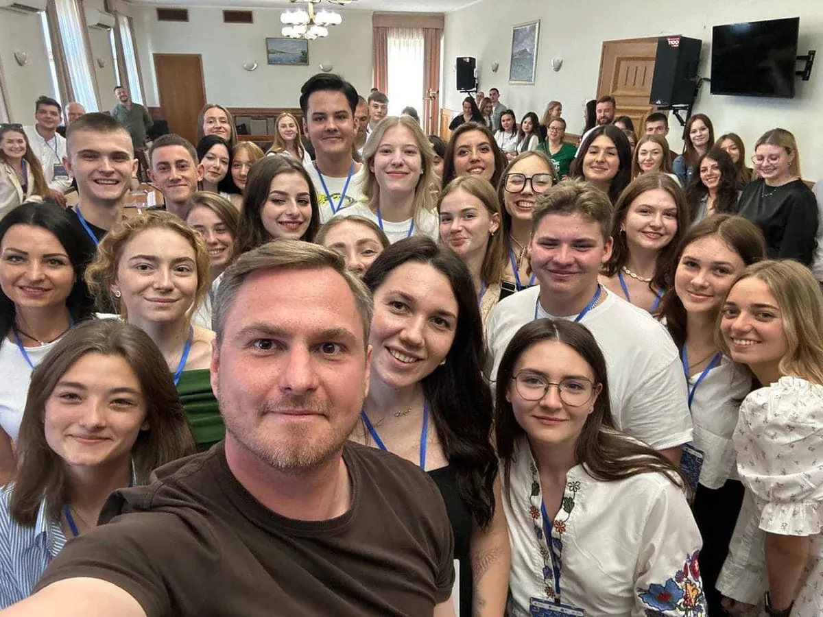 If you have cool initiatives, share them: Kravchenko met with participants of the Youth Forum of Kyiv Region