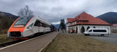 "Горному" поезду-шаттлу из Львова продлевают маршрут