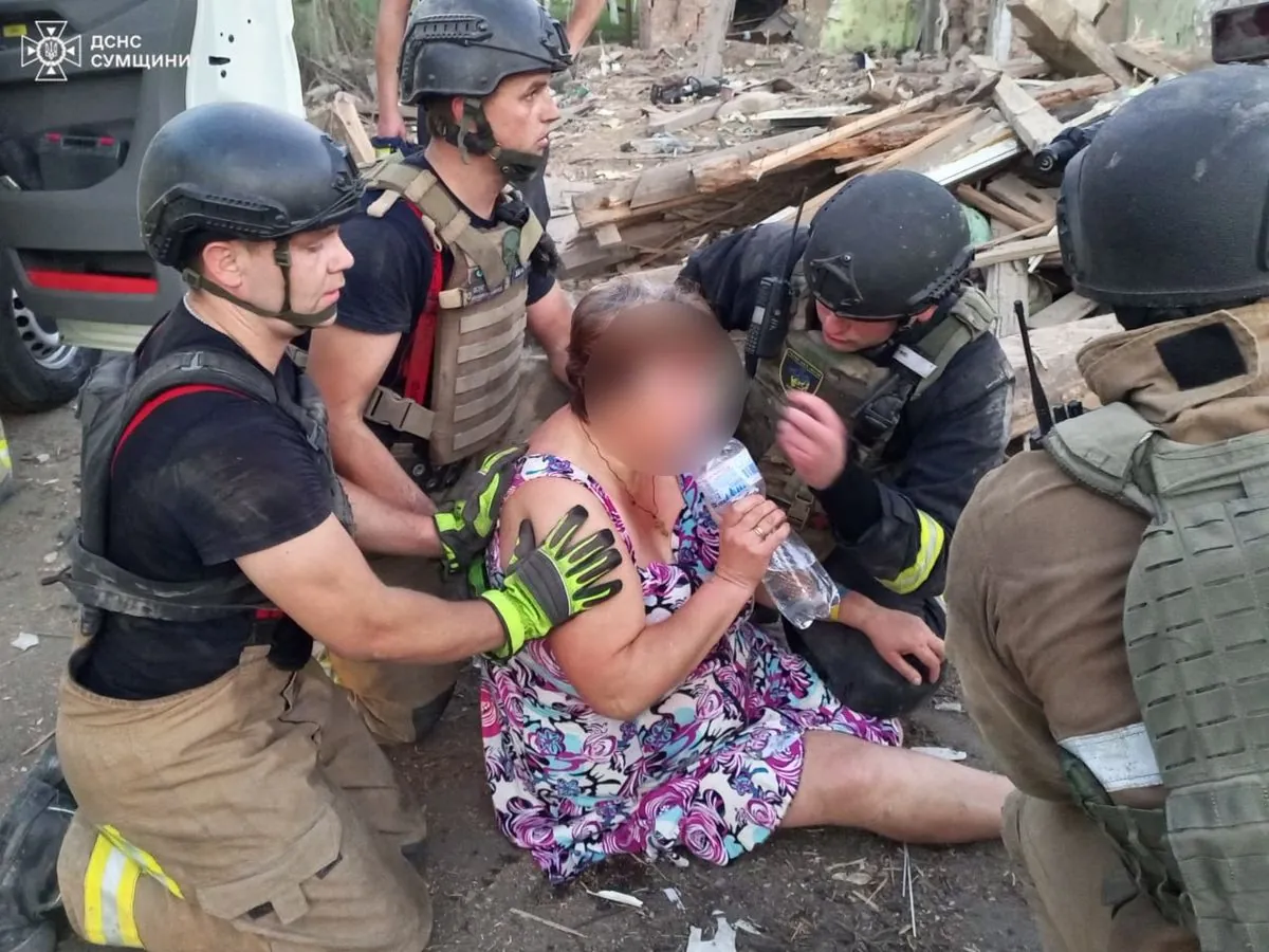 In Belopillya Sumy region dead man was pulled out of the rubble after a Russian air strike, child was among the three wounded