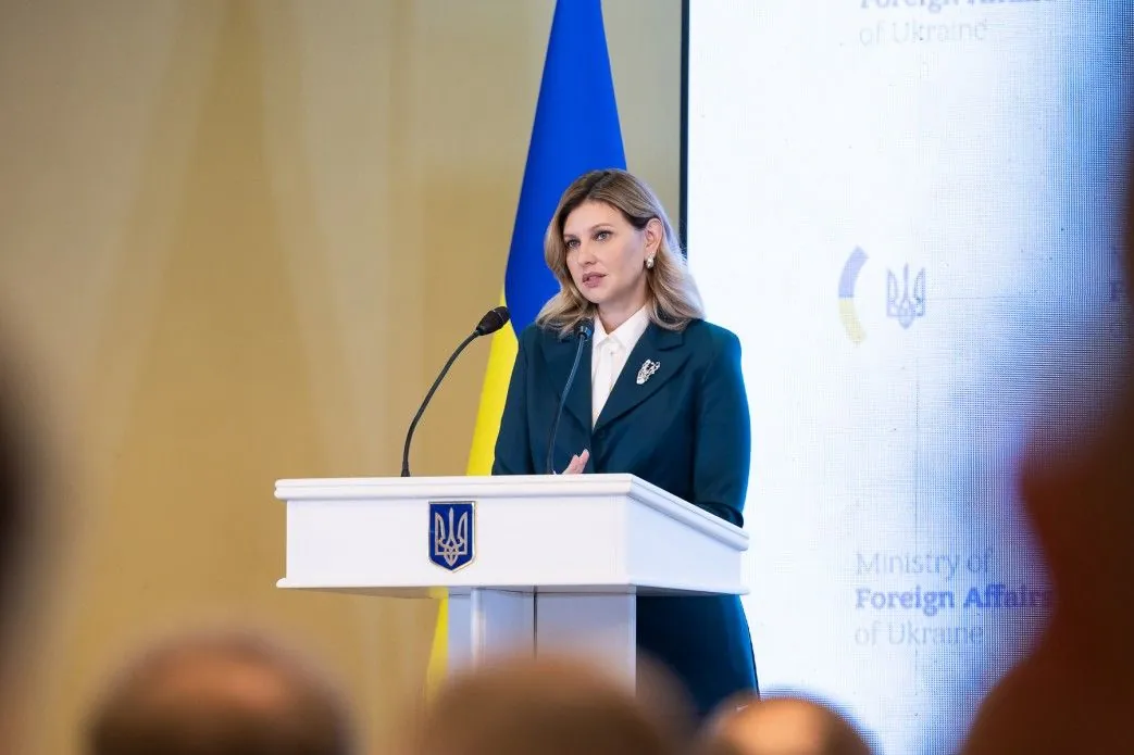 Olena Zelenska took part in a meeting of diplomats in Dnipro