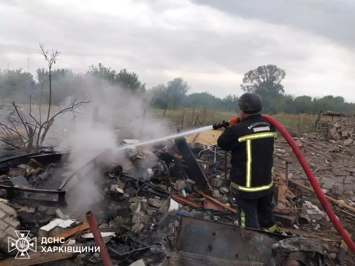 Man's body pulled out of rubble after enemy air strike in Kharkiv region - State Emergency Service