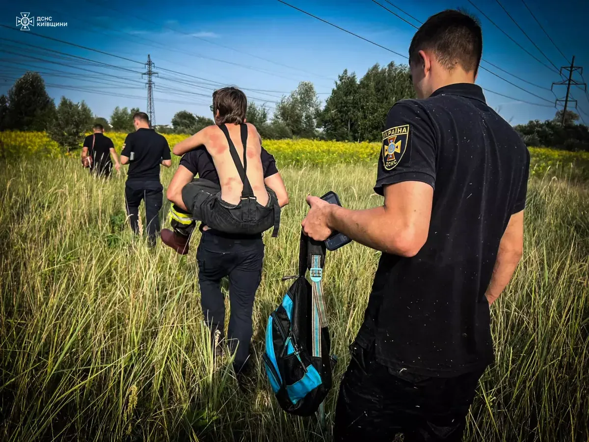 12-year-old boy was rescued from a swamp on the outskirts of Kyiv using a drone