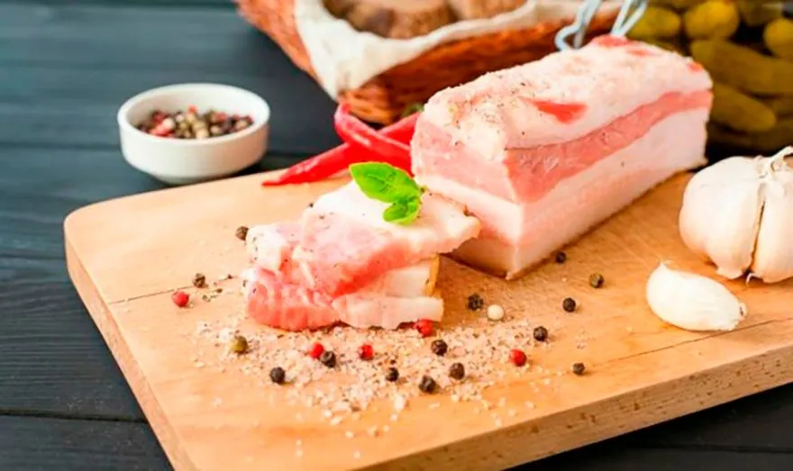 August 27: Lard Day in Ukraine, International Boxing Day