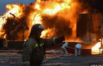 Oil depot on fire in rostov region of russia