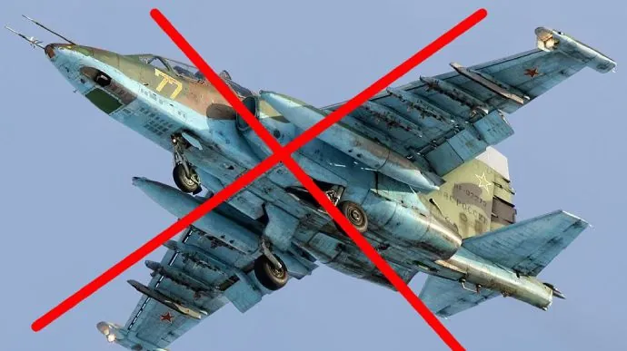 ukrainian-soldiers-shoot-down-russian-su-25-attack-aircraft