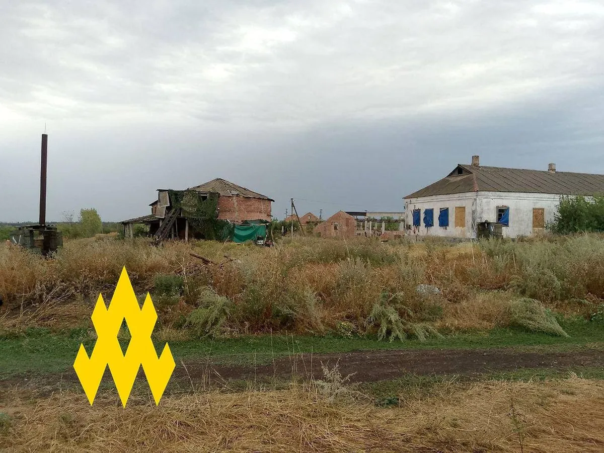 guerrillas-discover-disguised-base-of-russian-troops-in-zaporizhzhia