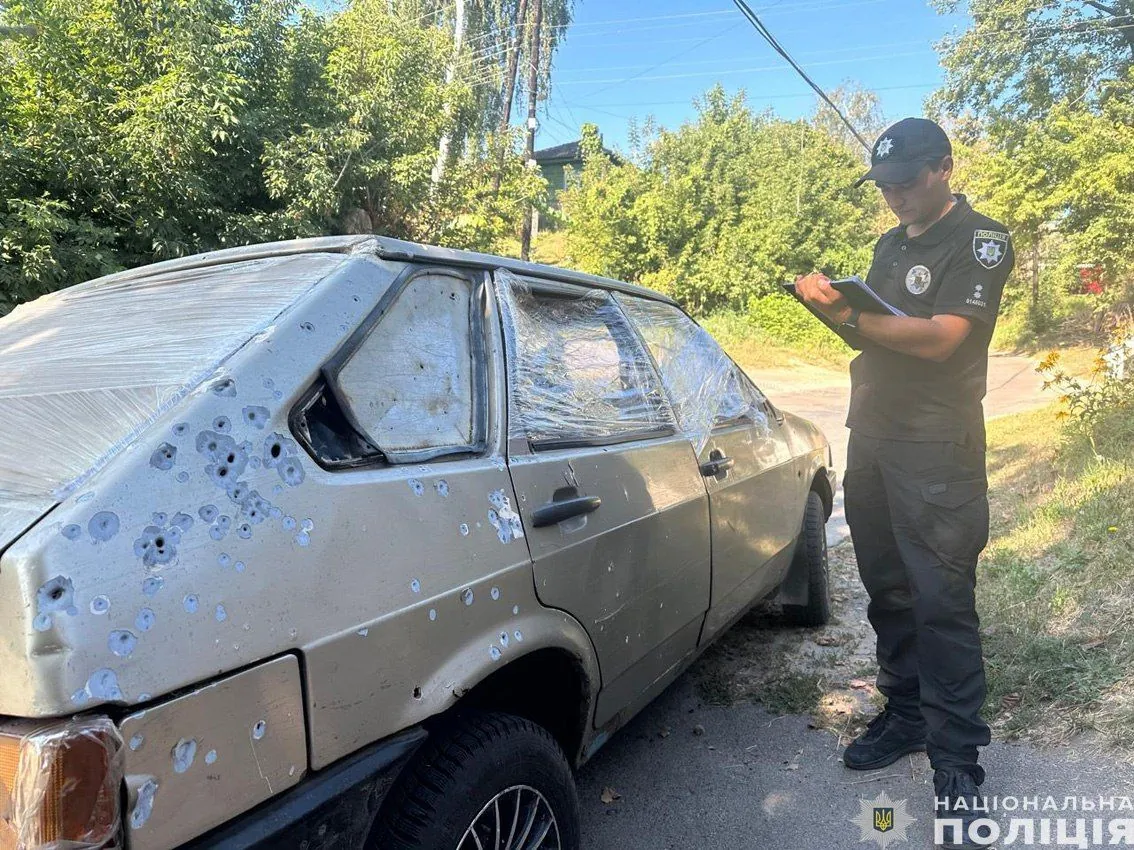 Russians attacked a civilian car with food from a drone in Chernihiv region: the driver was injured