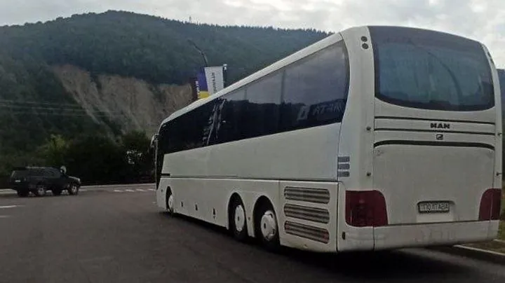 В Яремче ТЦК задержали водителя туристического автобуса прямо во время рейса - СМИ