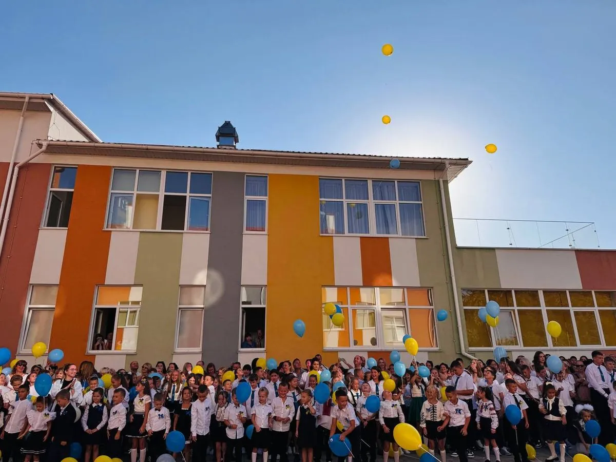 A new modern lyceum was opened in Odesa region, where more than 800 students will be taught - Kiper