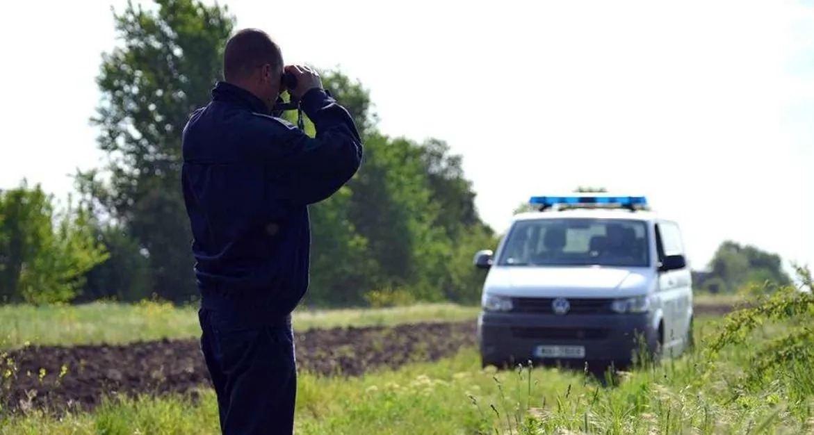 bolee-570-prestupnikh-grupp-kotorie-organizovivali-nezakonnoe-peresechenie-granitsi-bilo-razoblacheno-s-nachala-voennogo-polozheniya-gpsu