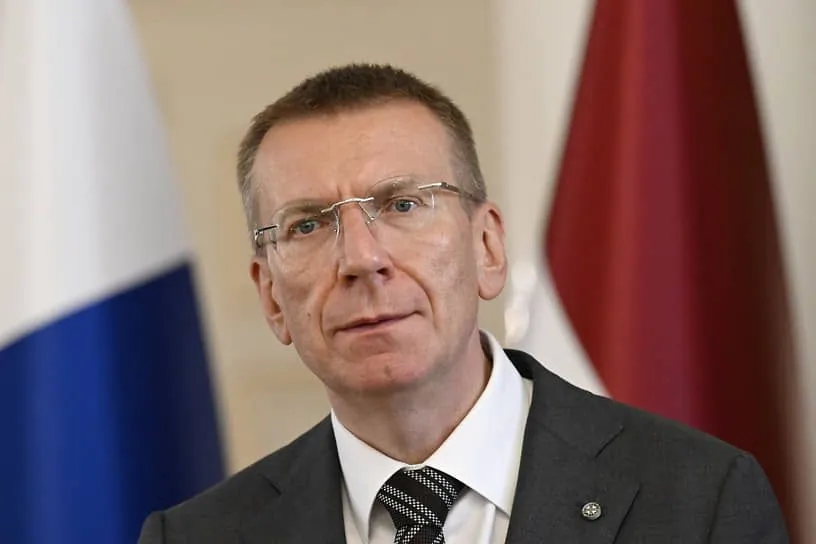 president-of-latvia-calls-on-ukraine-to-lift-restrictions-on-the-use-of-all-types-of-weapons-against-russia