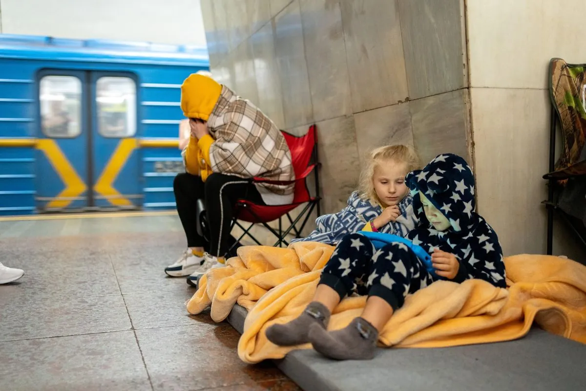 Майже 11 тис. людей ховались в метро у Києві під час нічної атаки рф 