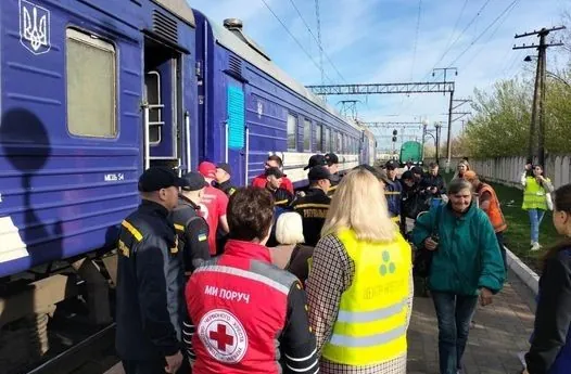 evacuation-trains-from-pokrovsk-canceled-change-of-departure-station