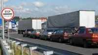 Poland's customs system malfunctions: delays at the border with Ukraine are possible