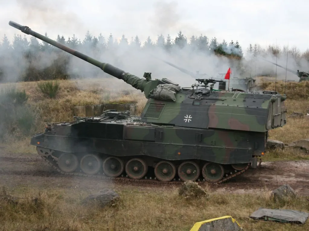 germany-to-hand-over-12-modern-self-propelled-howitzers-to-ukraine-pistorius