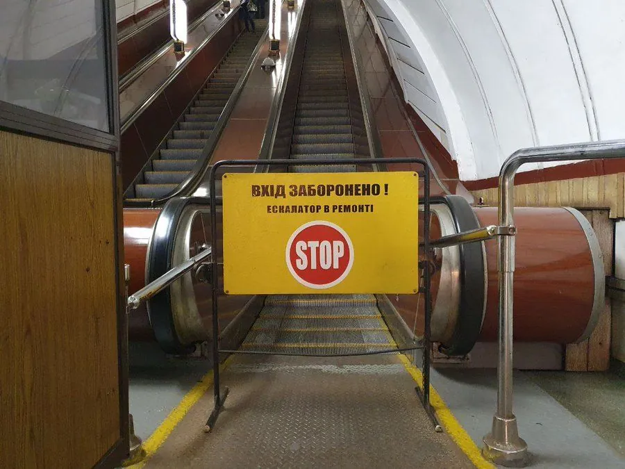 an-escalator-is-being-repaired-in-the-passage-between-metro-stations-in-the-center-of-kyiv