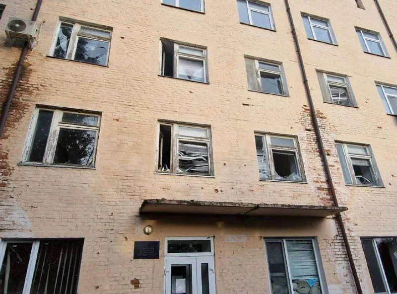 Russians shell a hospital in Semenivka, Chernihiv region