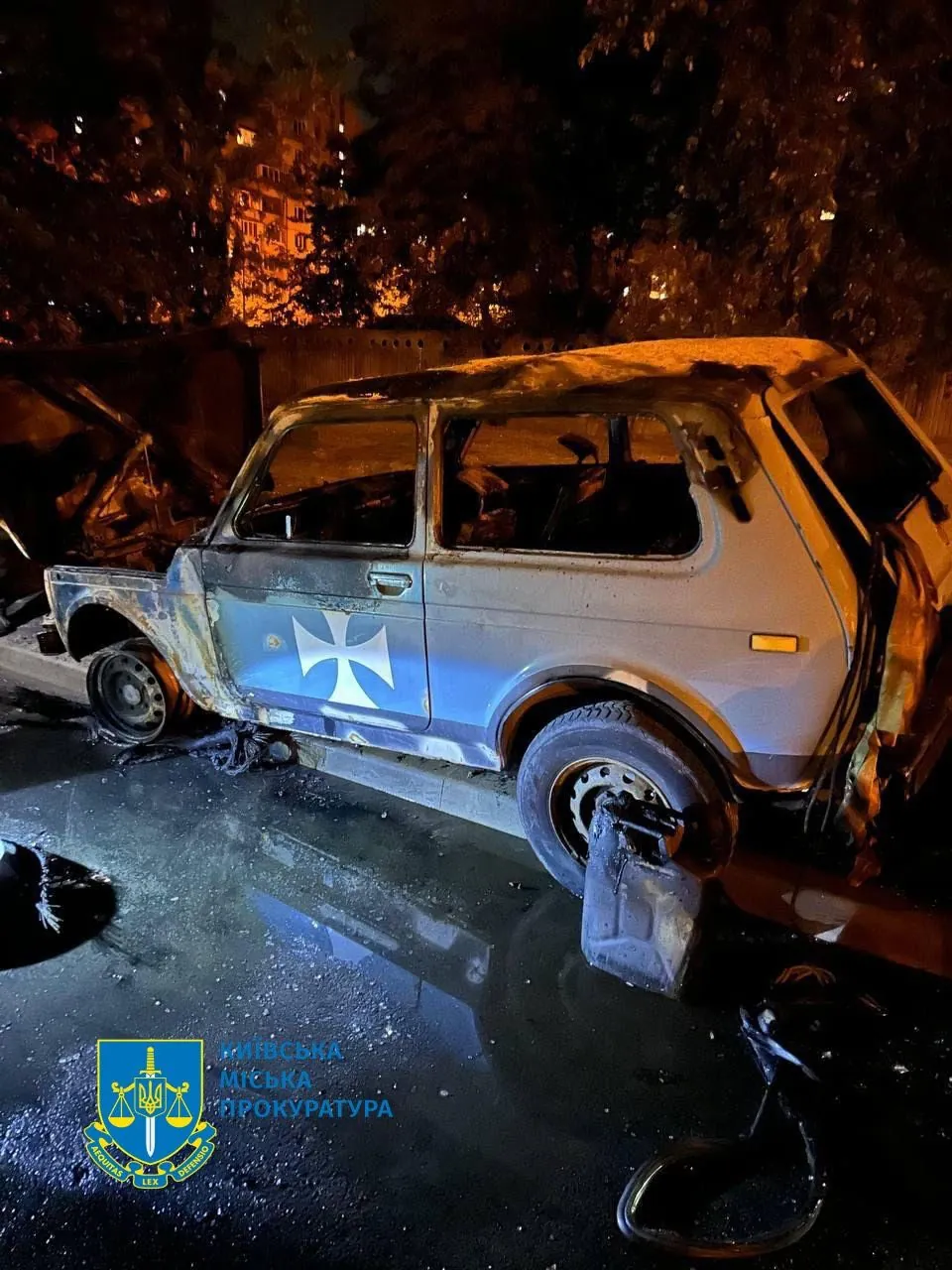 У Києві затримали ще п'ятьох підпалювачів військових автівок: їм загрожує до 8 років в'язниці 