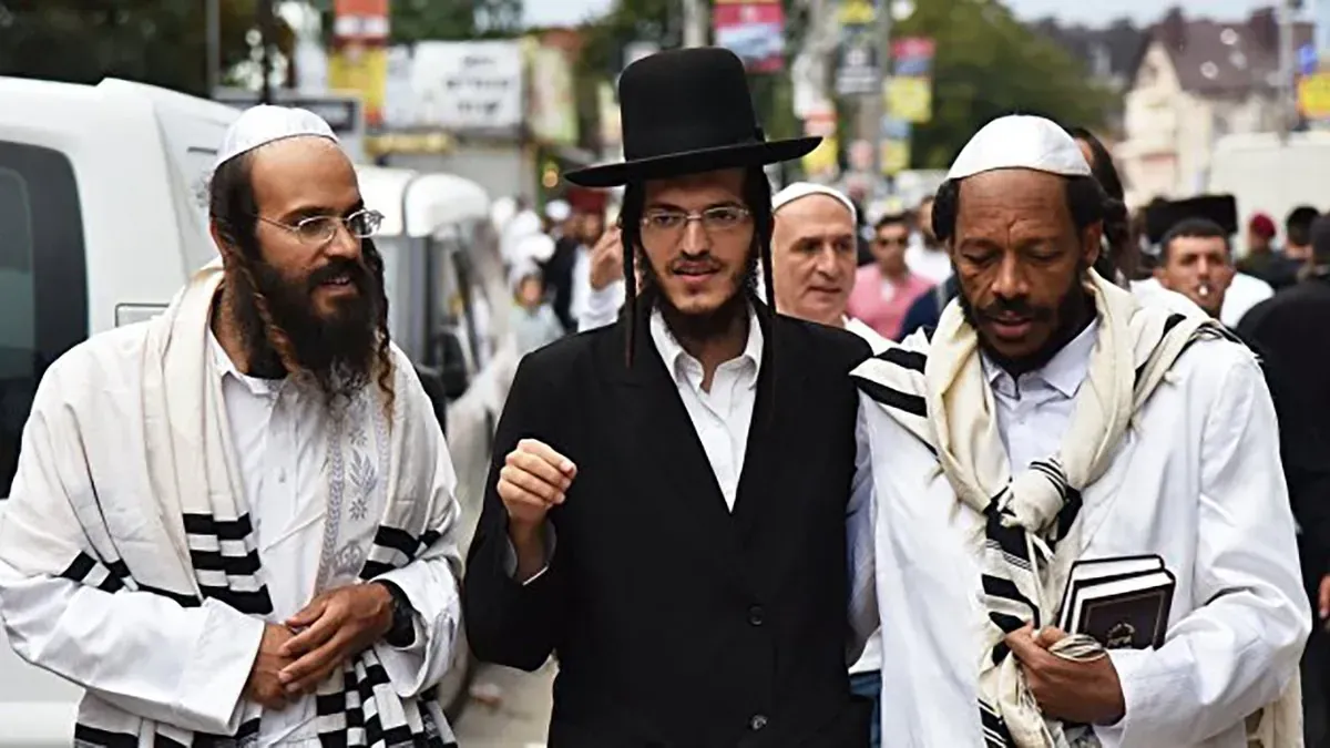 ukraines-foreign-ministry-calls-on-hasidim-to-refrain-from-pilgrimage-to-uman-for-rosh-hashanah-due-to-war