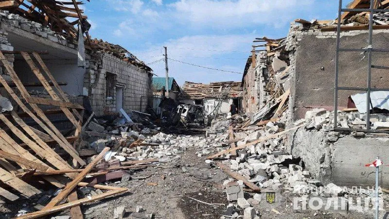 russian-airstrike-on-yampol-nine-wounded-already